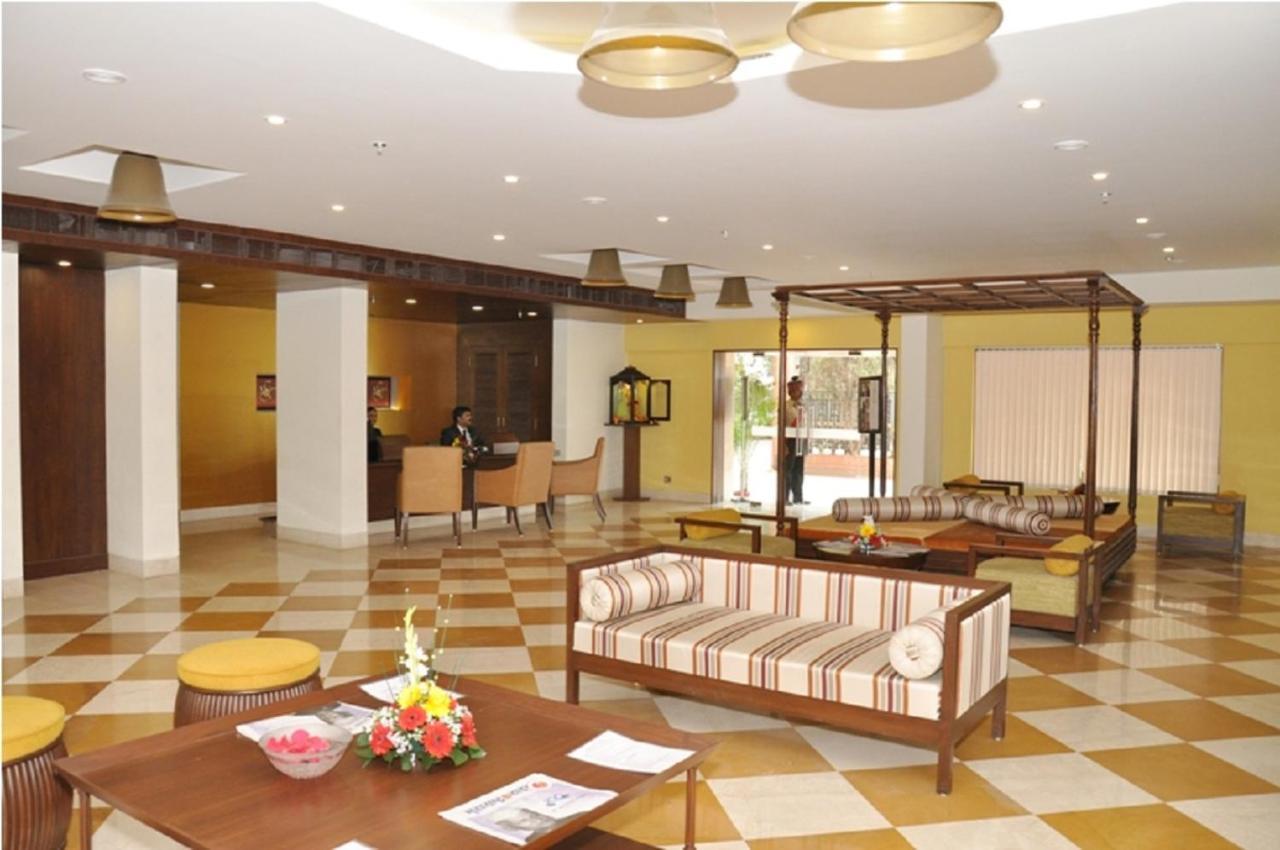 Hotel Abigail Goradia'S Shirdi Buitenkant foto