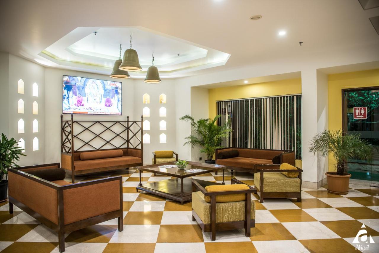 Hotel Abigail Goradia'S Shirdi Buitenkant foto