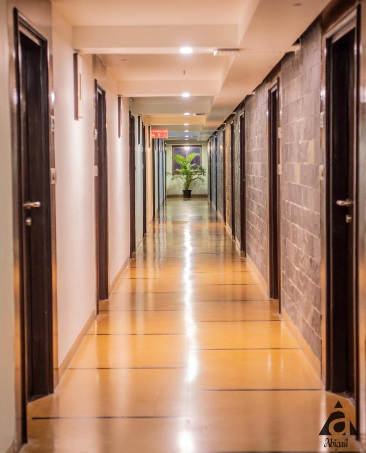 Hotel Abigail Goradia'S Shirdi Buitenkant foto