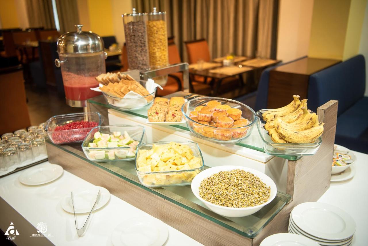 Hotel Abigail Goradia'S Shirdi Buitenkant foto